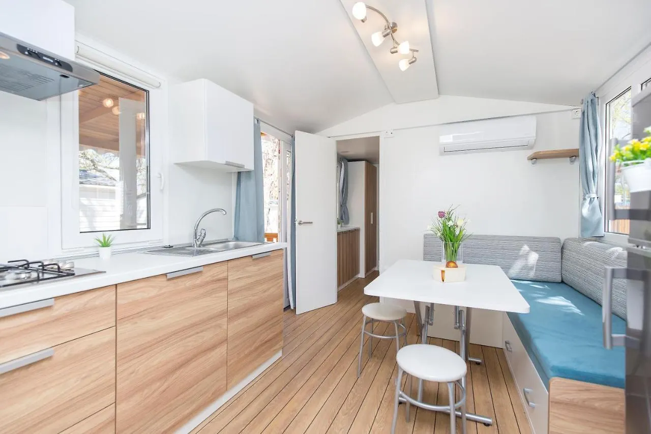 Albatross Mobile Homes On Solaris Camping Fkk-Naturist Poreč 3*,  Chorvatsko