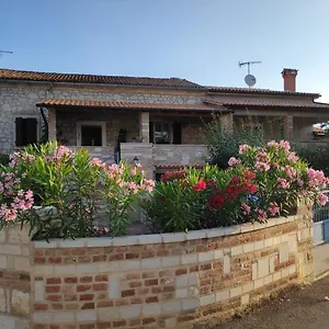 Apartmán Memic 100 M Do Plaze, Memic Only 100m From